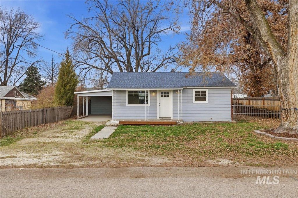 Photo of 2919 S. Pond Street, Boise, ID 83705 (MLS # 98978474)