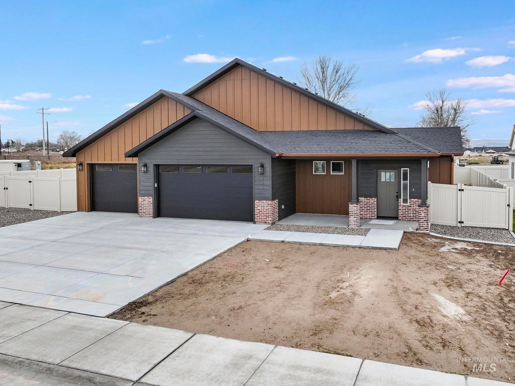 Photo of 843 Coral Rd, Kimberly, ID 83341 (MLS # 98970179)