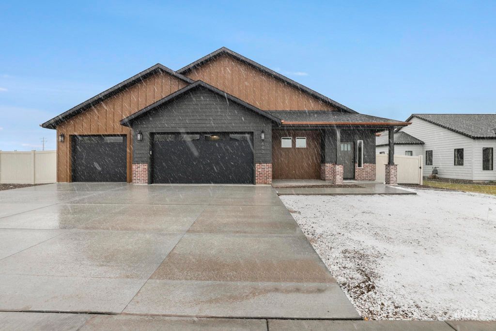 Photo of 843 Coral Rd, Kimberly, ID 83341 (MLS # 98970179)