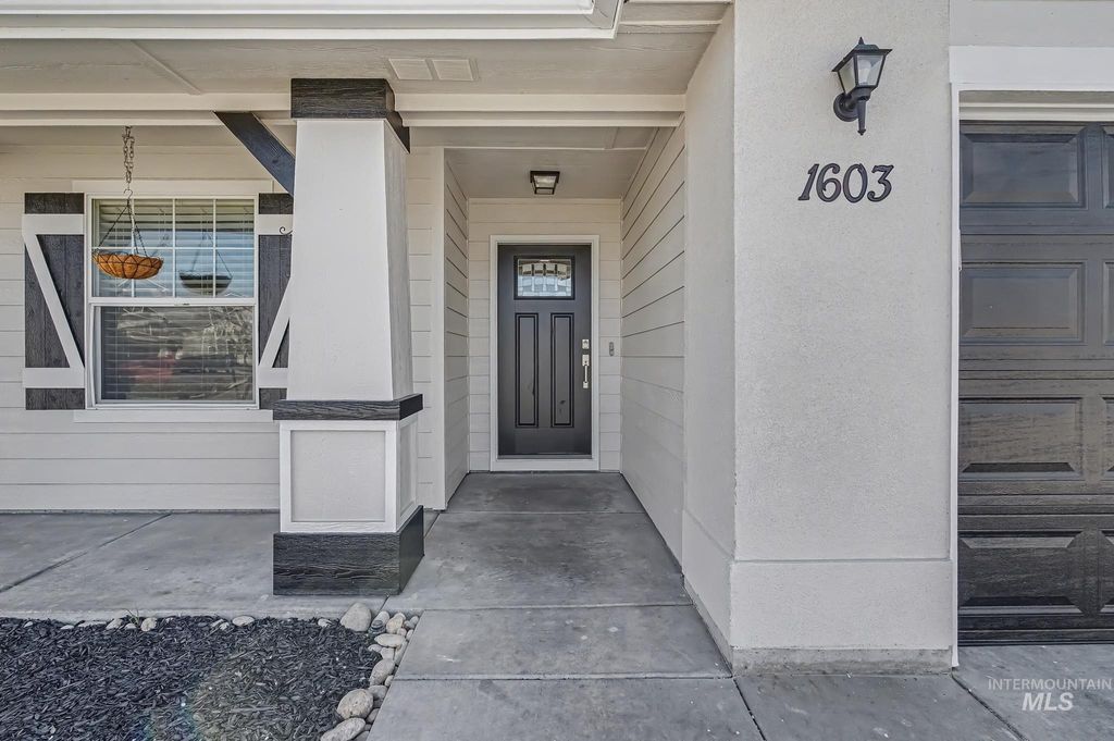 Photo of 1603 W Tamarack Dr, Nampa, ID 83651 (MLS # 98979801)