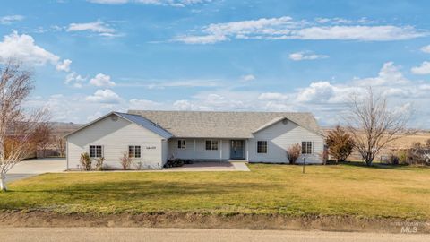 Photo of 16677 Sage Acres Ln, Caldwell, ID 83607 (MLS # 98970075)