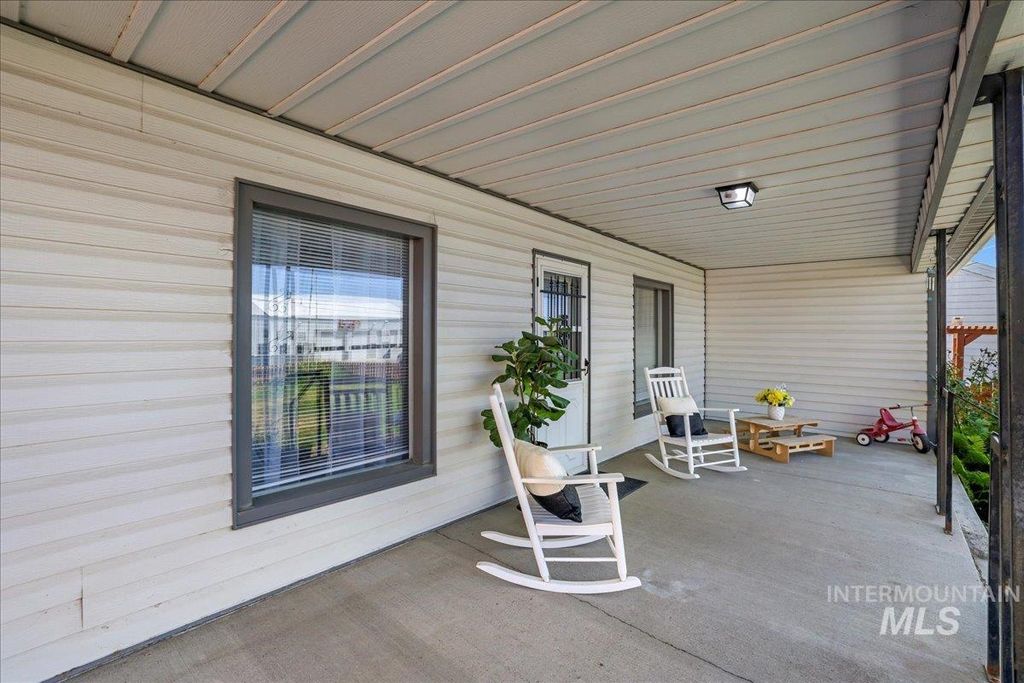 Photo of 1017 Burley Avenue, Buhl, ID 83316 (MLS # 98953524)