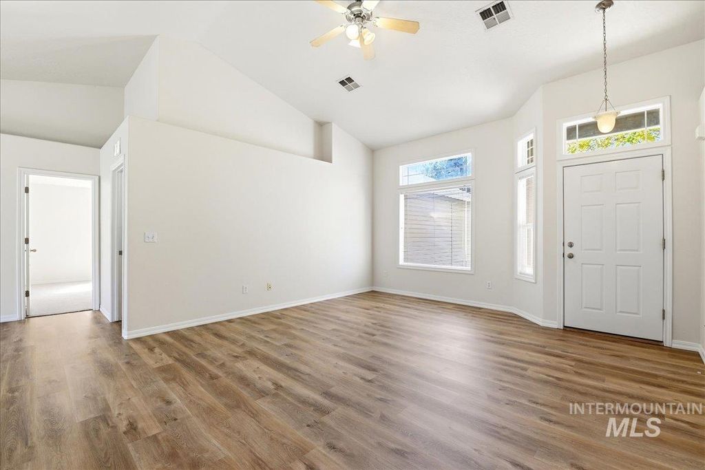 Photo of 1636 W Havenwood Ave, Nampa, ID 83651 (MLS # 98984087)