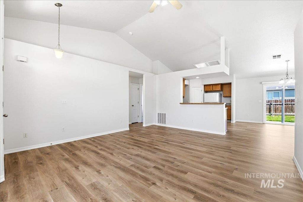 Photo of 1636 W Havenwood Ave, Nampa, ID 83651 (MLS # 98984087)