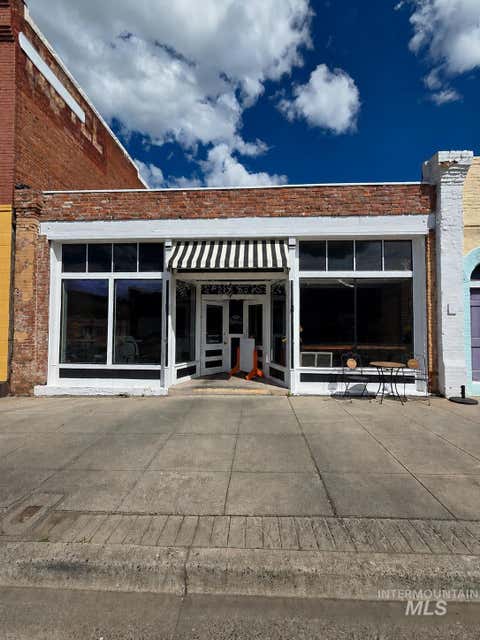 Photo of 847 Main Street, Pomeroy, WA 99347 (MLS # 98984842)