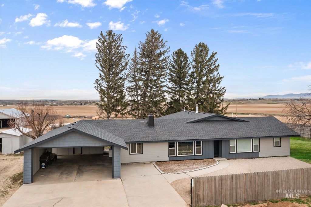 Photo of 15032 Hollow Rd, Caldwell, ID 83607 (MLS # 98978138)