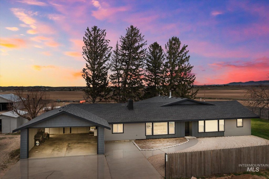 Photo of 15032 Hollow Rd, Caldwell, ID 83607 (MLS # 98978138)