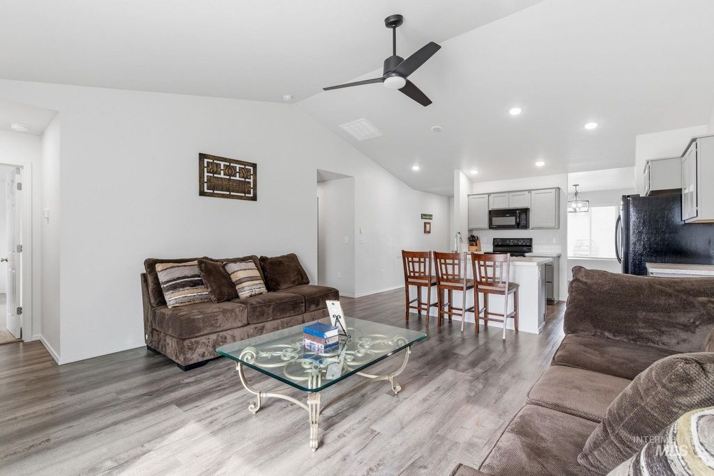 Photo of 12769 Ashfield, Caldwell, ID 83607 (MLS # 98979133)