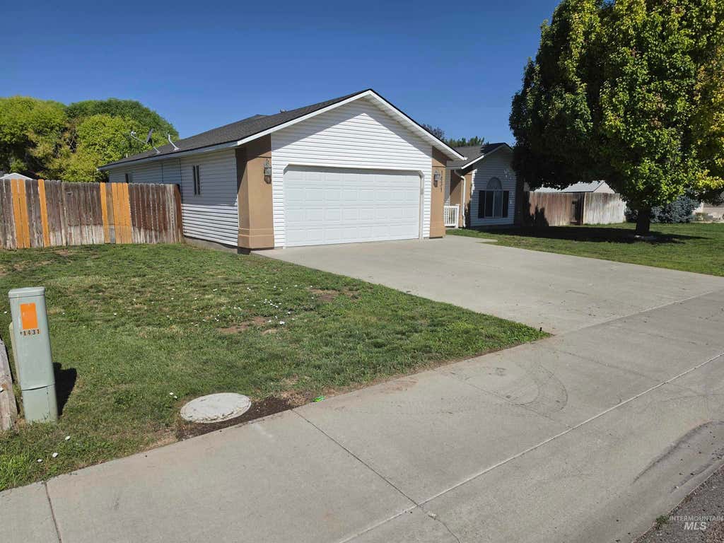 Photo of 1431 Autumn Way, Jerome, ID 83338 (MLS # 98994767)