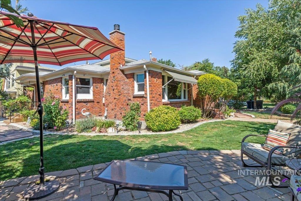 Photo of 2401 N 26th St, Boise, ID 83702 (MLS # 98963835)