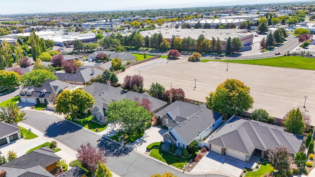Photo of 668 Canyon Park Ave, Twin Falls, ID 83301 (MLS # 98980194)
