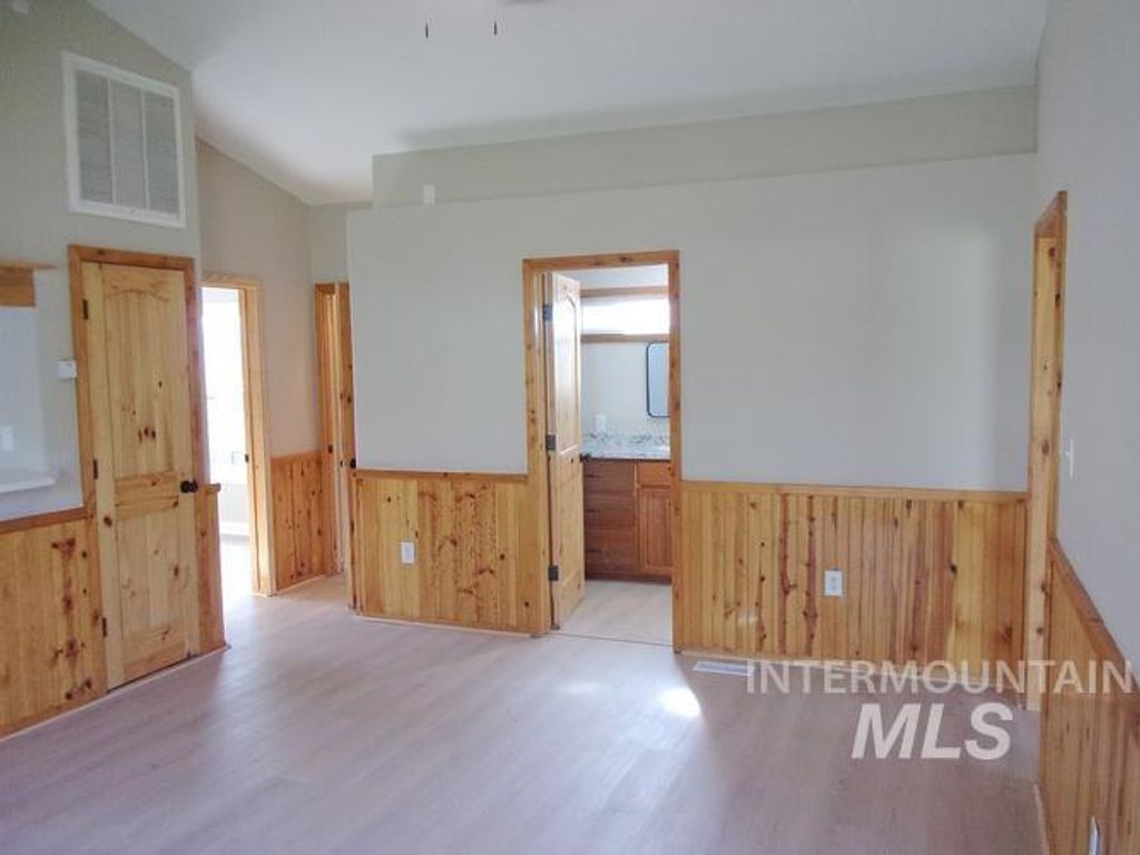 Photo of 1117 N 11th St, Payette, ID 83661 (MLS # 98985337)