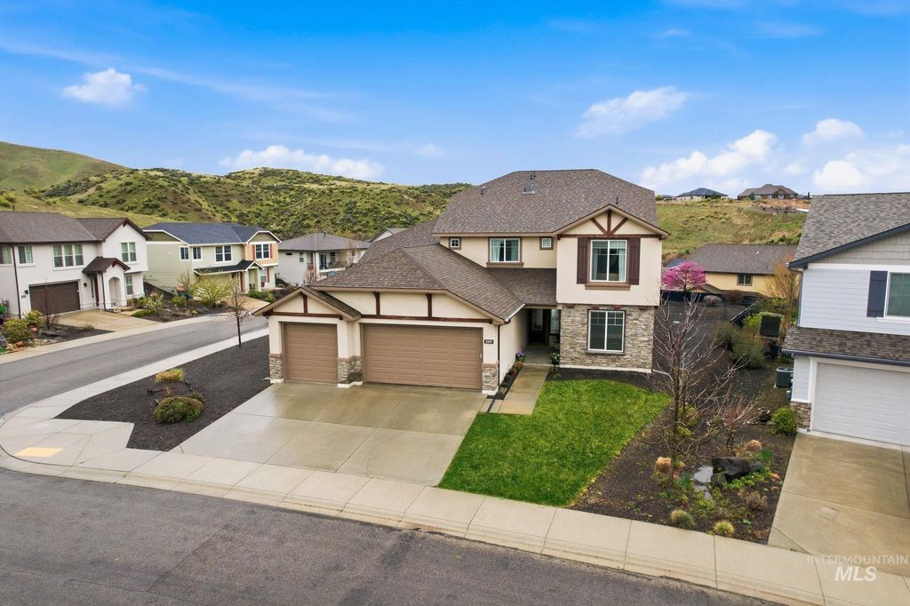 Photo of 5529 W Kincreag St, Boise, ID 83714 (MLS # 98986172)