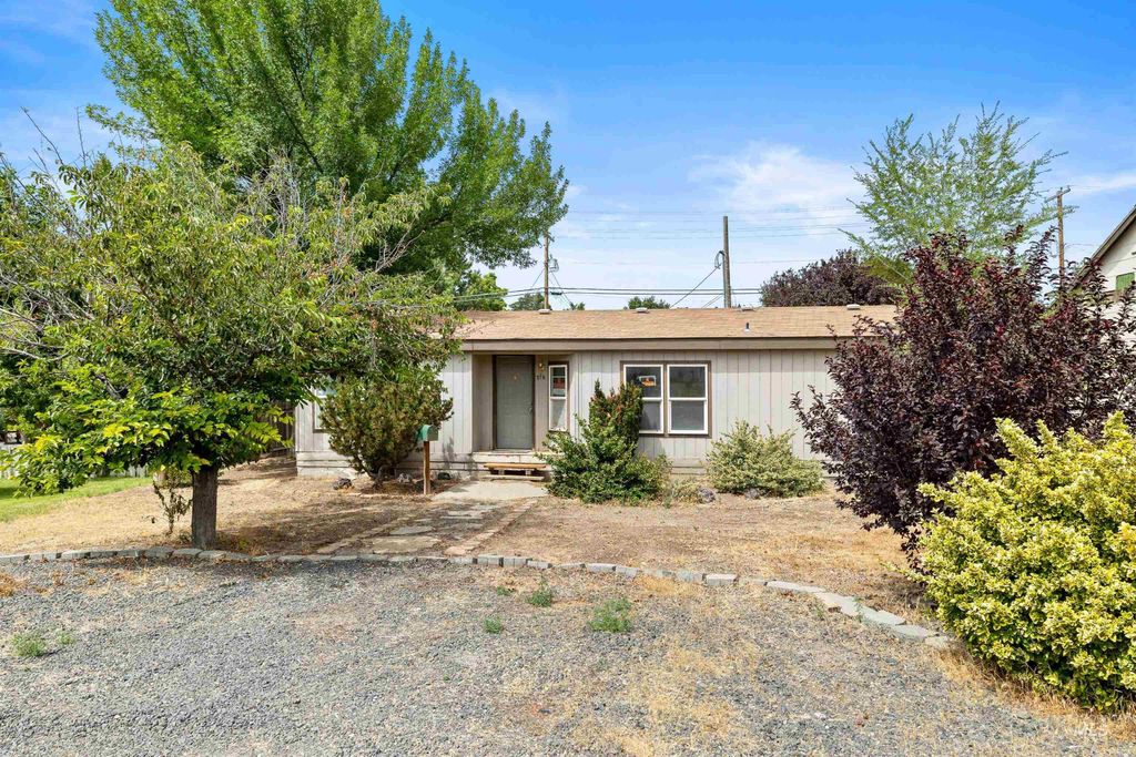 Photo of 218 E Ave G, Jerome, ID 83338 (MLS # 98955878)