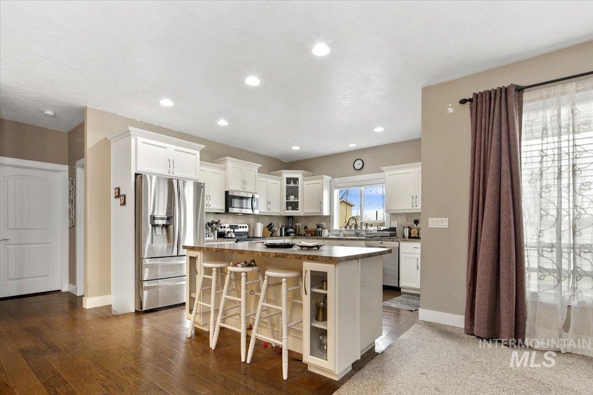 3610 S Robinson Blvd