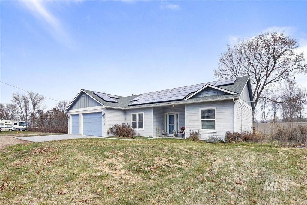 Photo of 3610 S Robinson Blvd, Nampa, ID 83686 (MLS # 98973697)