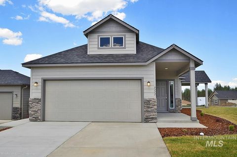 Photo of 2264 E Misty Falls St, Kuna, ID 83634 (MLS # 98956019)