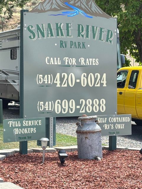 Photo of 140 E Fulton St, Huntington, OR 97907 (MLS # 98968817)