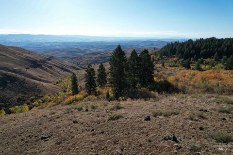 Photo of 1700 Jackson Creek Road, Council, ID 83612 (MLS # 98973113)