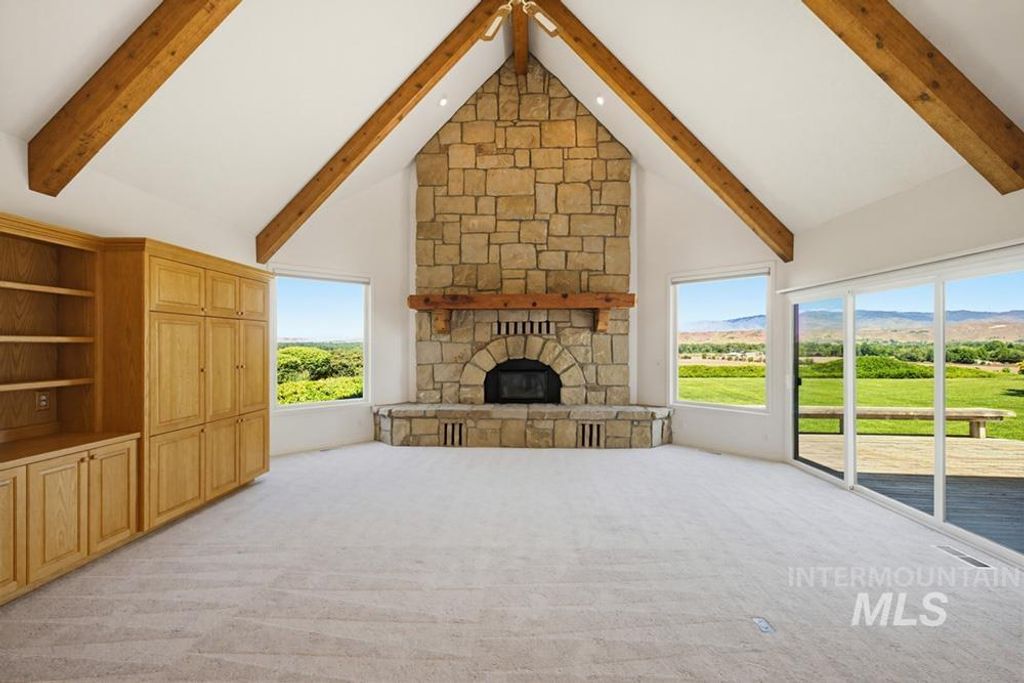 Photo of 10320 W Whispering Cliffs Dr, Boise, ID 83704 (MLS # 98990544)