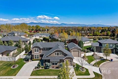 Photo of 2560 N Hearthglow Pl, Eagle, ID 83616 (MLS # 98982335)