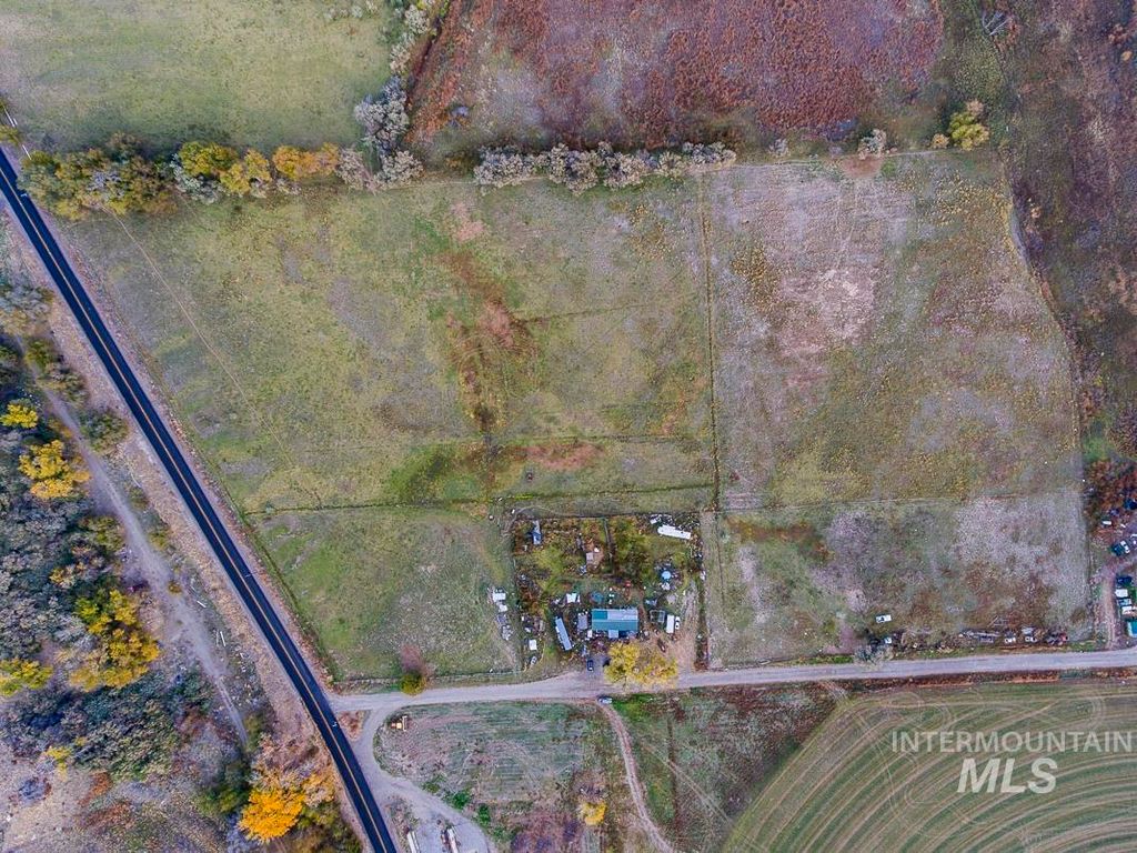 Photo of 603 Foothill Dr, Ontario, OR 97914 (MLS # 98966949)