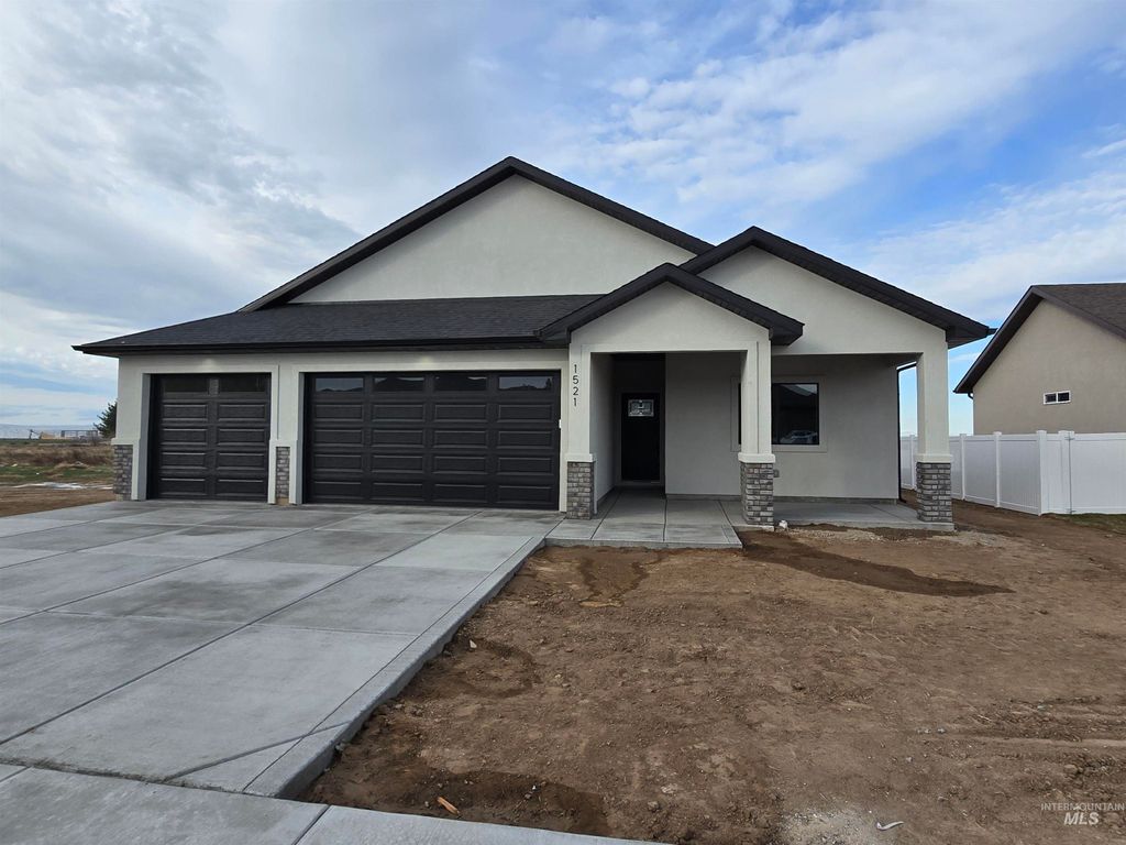 Photo of 946 Canal Street, Twin Falls, ID 83301 (MLS # 98974702)