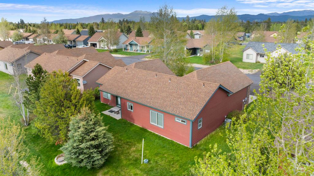 Photo of 15 Buckskin Drive, Donnelly, ID 83615 (MLS # 98987556)