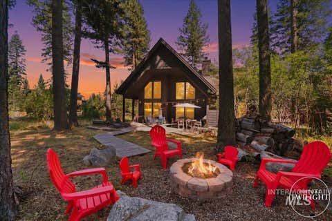 Photo of 1014 Violet Way, McCall, ID 83638 (MLS # 98994473)