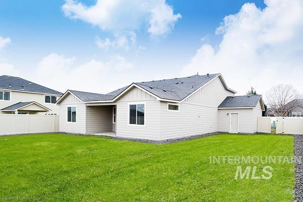 Photo of 17338 N Sendoa Ave, Nampa, ID 83687 (MLS # 98966095)