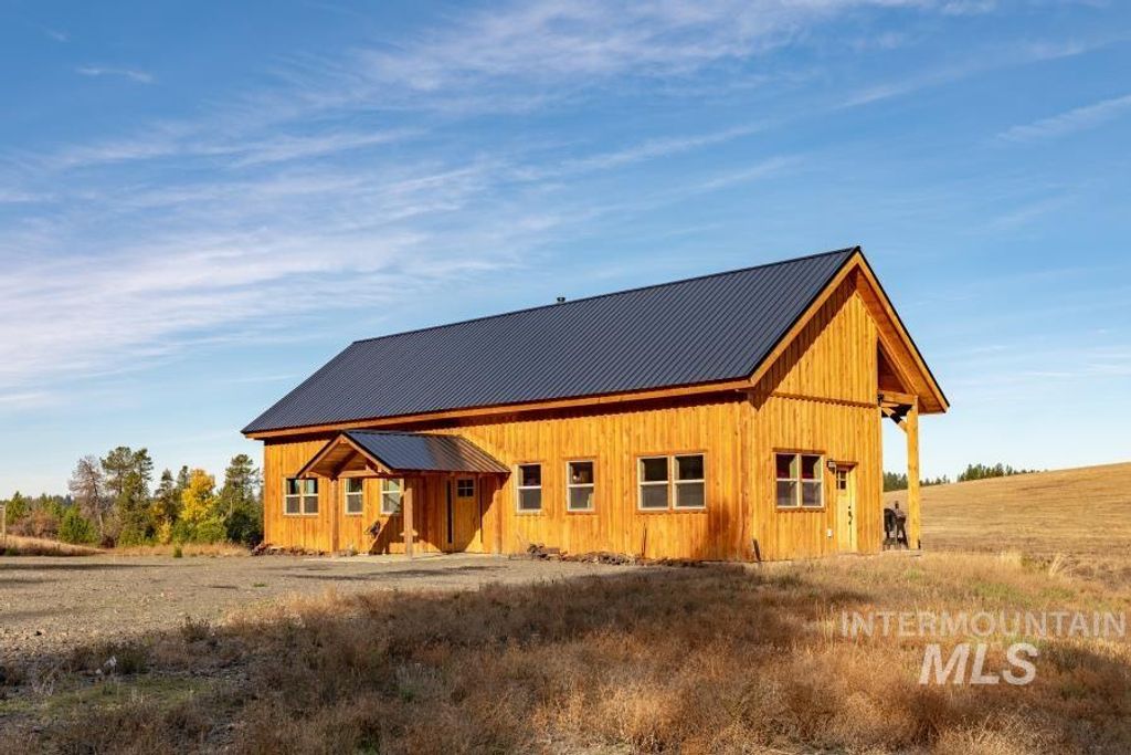 Photo of 1031 Freedom Ln, Deary, ID 83823 (MLS # 98965576)