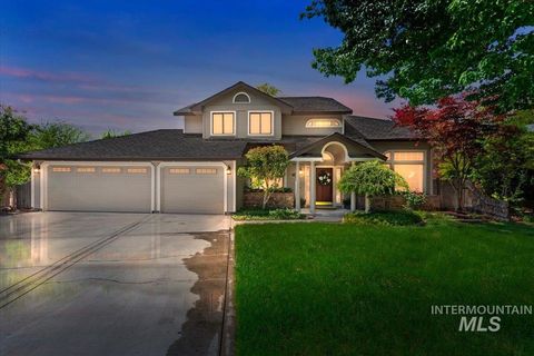 Photo of 10070 Ironclad Court, Boise, ID 83704 (MLS # 98986146)