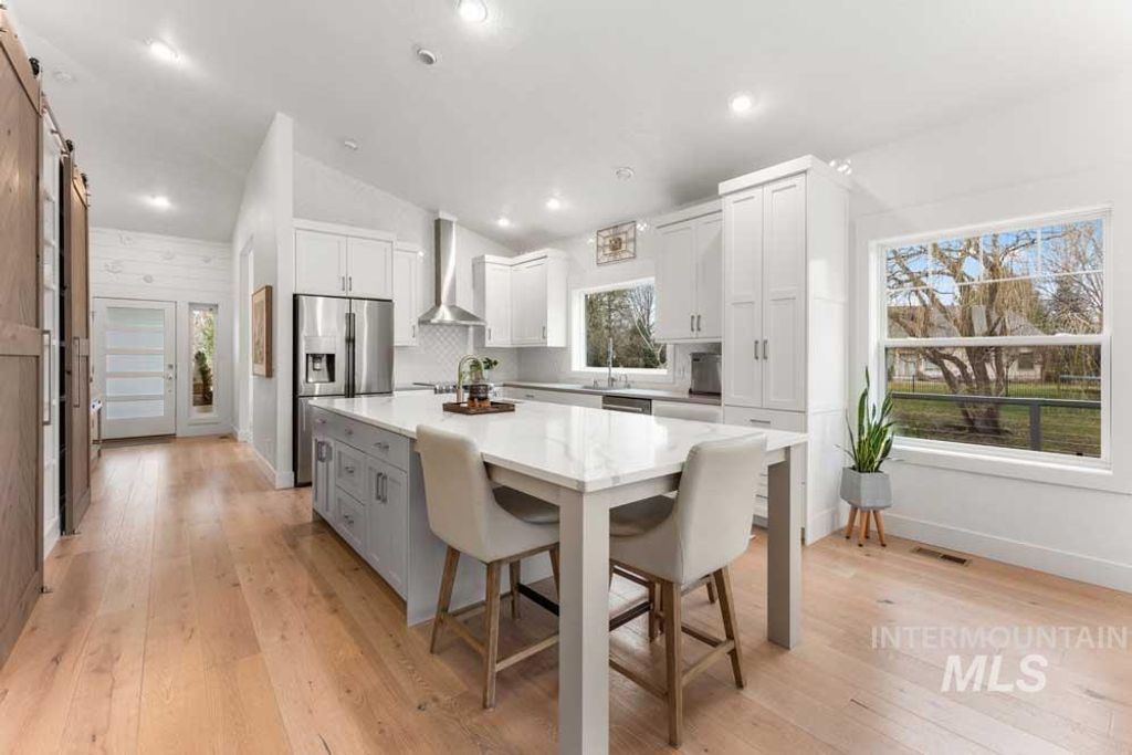 Photo of 2384 S Marypost Ave, Eagle, ID 83616 (MLS # 98976070)