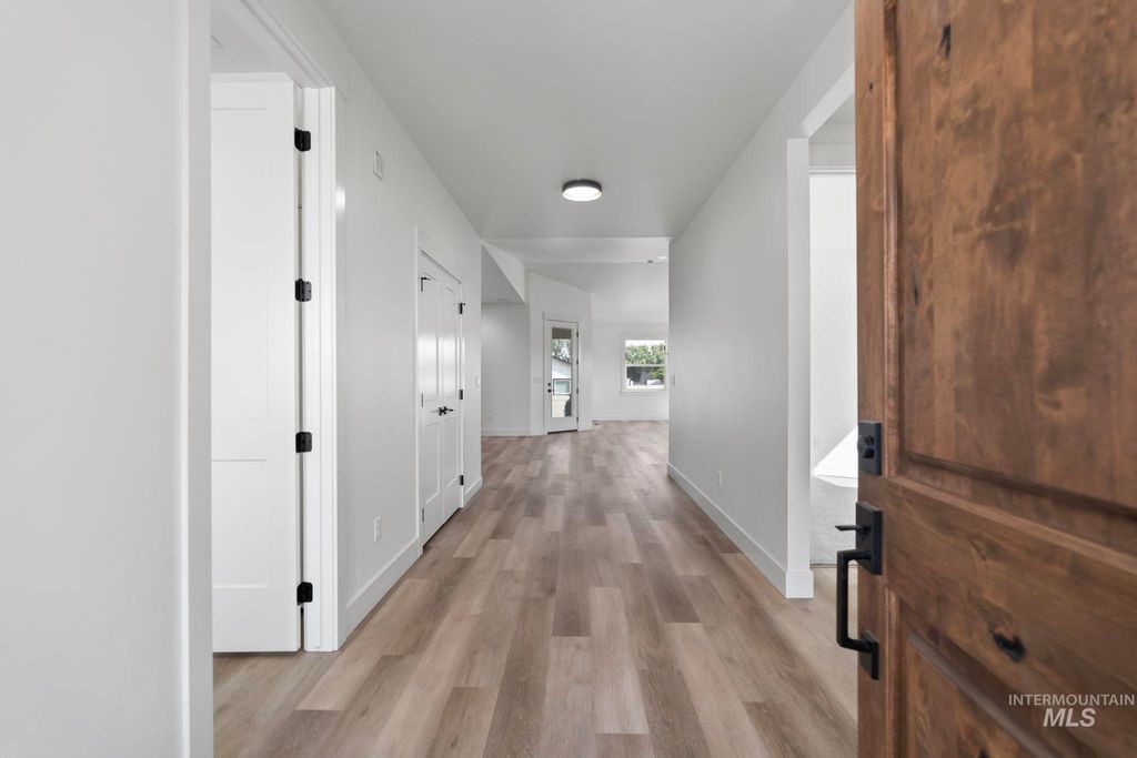 Photo of 605 Grand Harvest Avenue, New Plymouth, ID 83655 (MLS # 98967001)