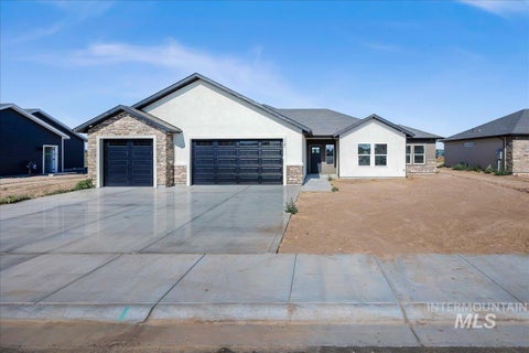 Photo of 1121 Moss, Rupert, ID 83350 (MLS # 98986369)