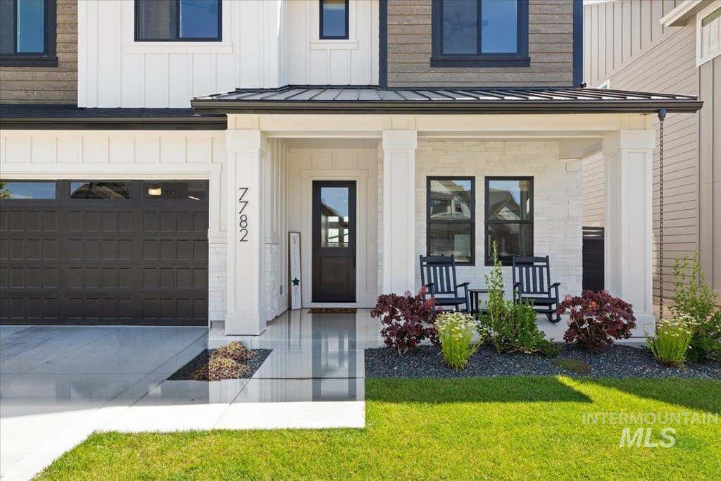 Photo of 7782 W Daybreak Run Ct, Meridian, ID 83642 (MLS # 98990384)