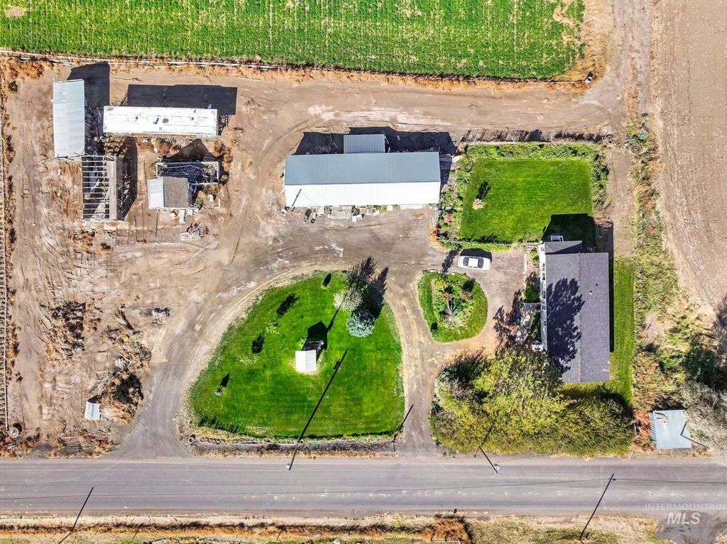 Photo of 1244 E 3600 N, Buhl, ID 83316 (MLS # 98965129)