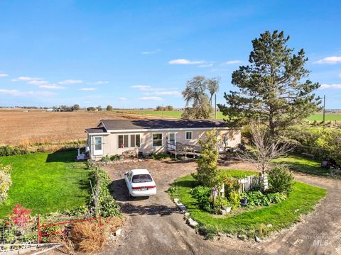 1244 E 3600 N Buhl ID 83316