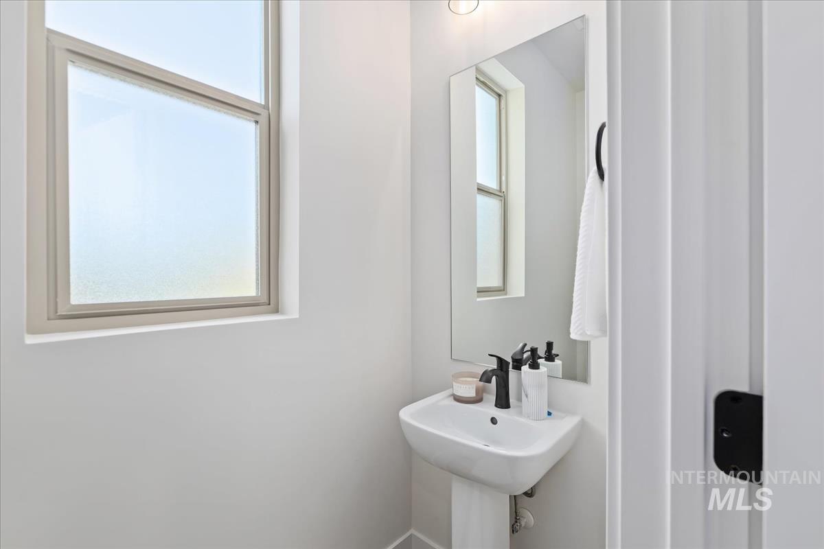 Bathroom with a sink