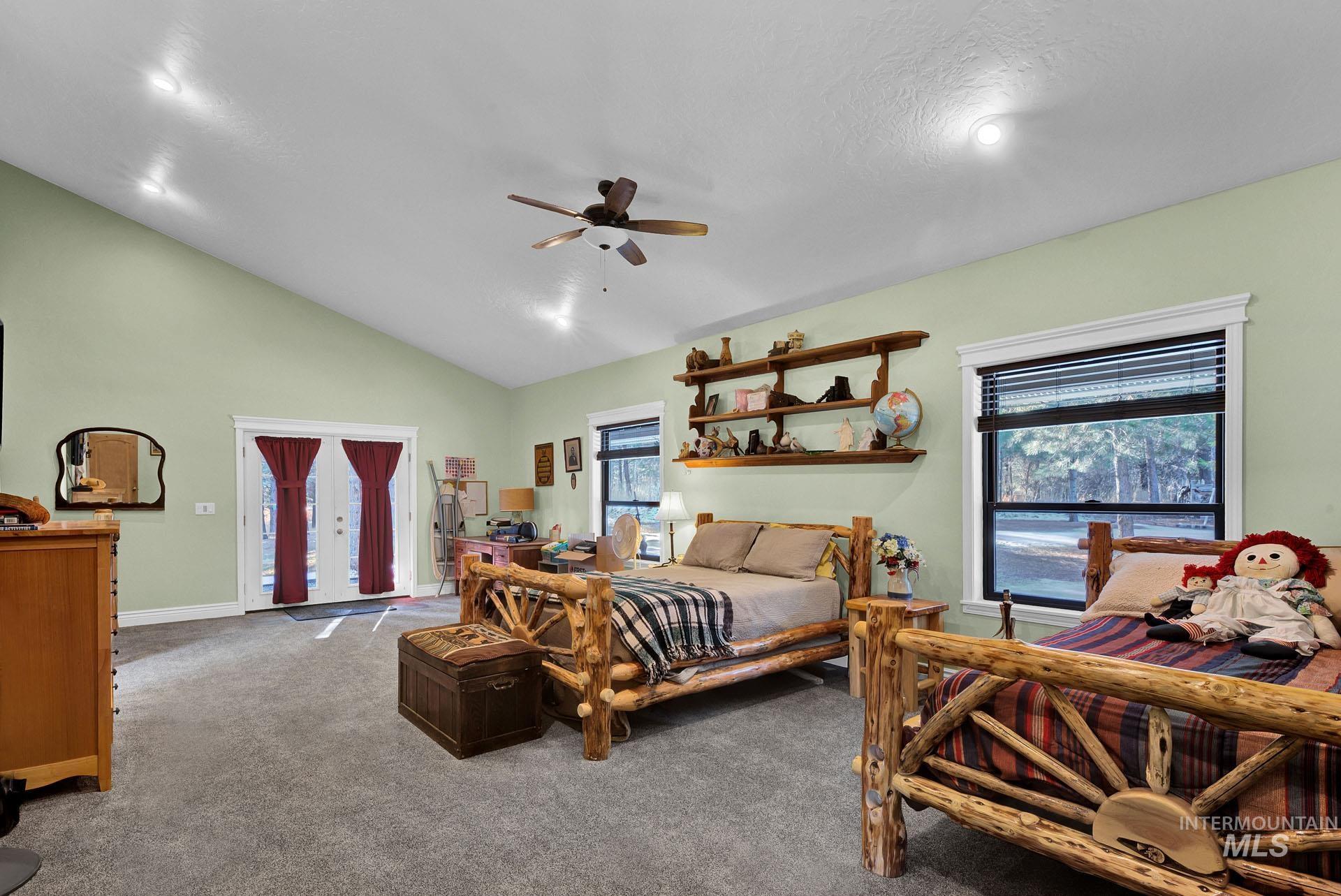 Secondary bedroom with room for additional family members to sleep - attached bath and closet