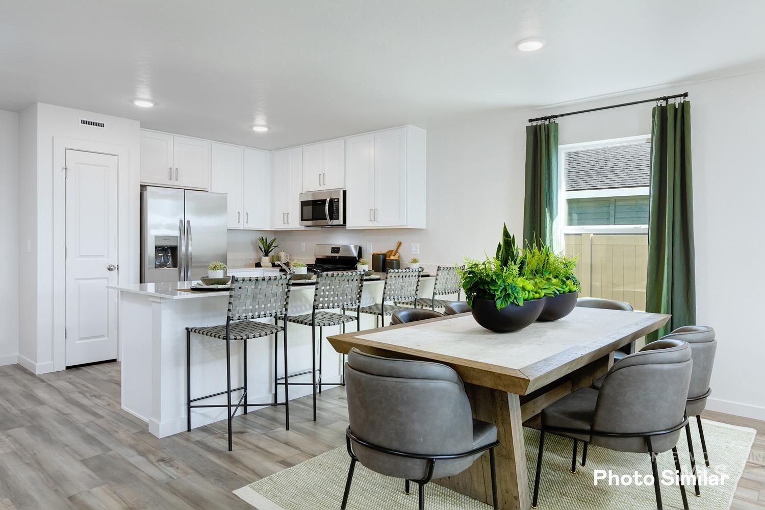 2501 W Pollinator Dr