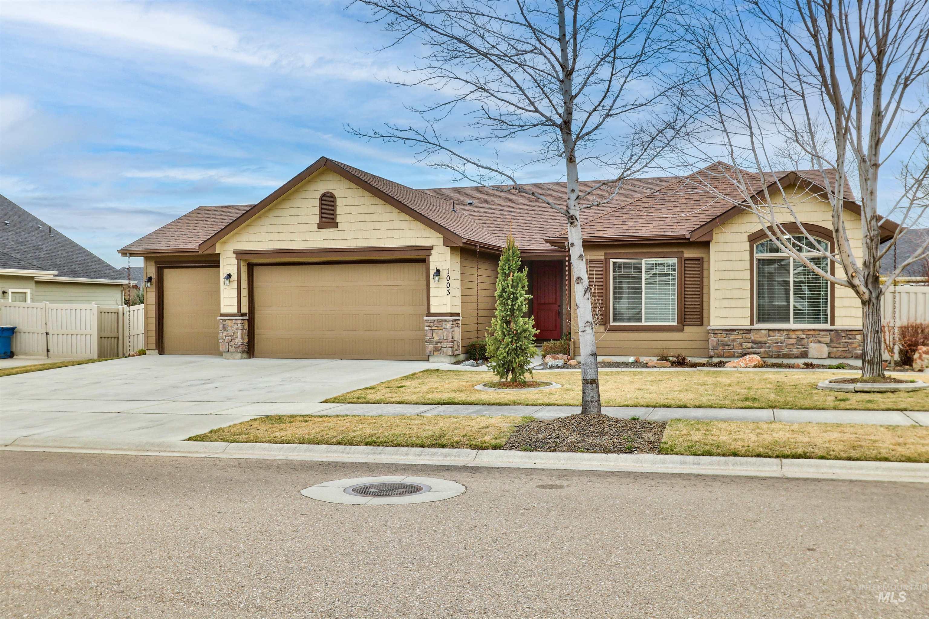 1003 Overland Trail St