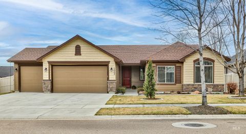 Photo of 1003 Overland Trail St, Middleton, ID 83644 (MLS # 98978791)