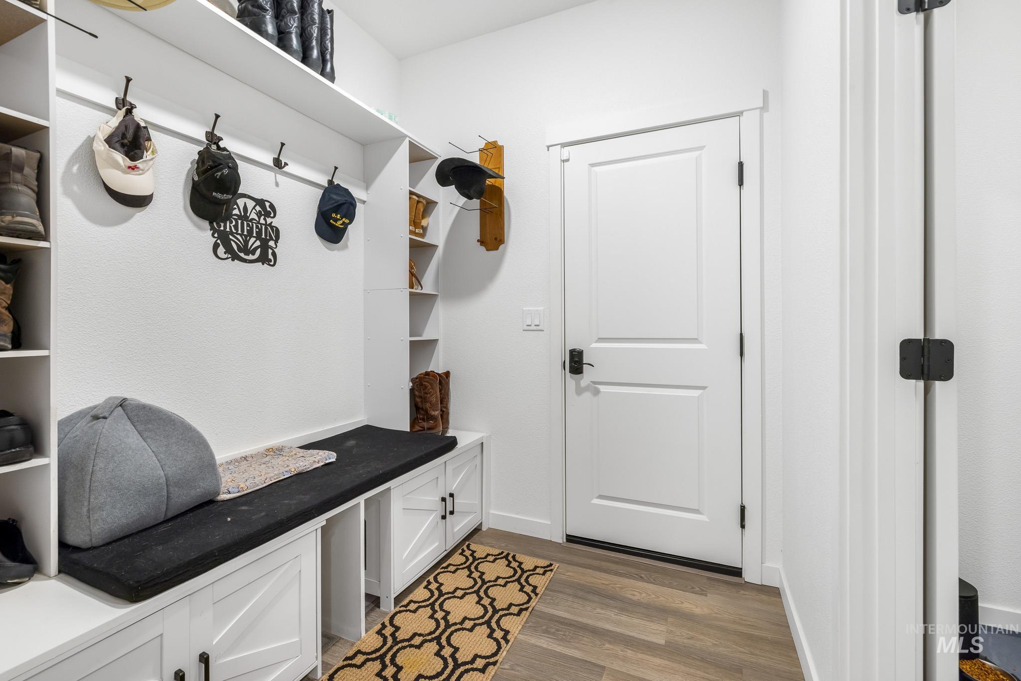 11446 W Belgrave St.