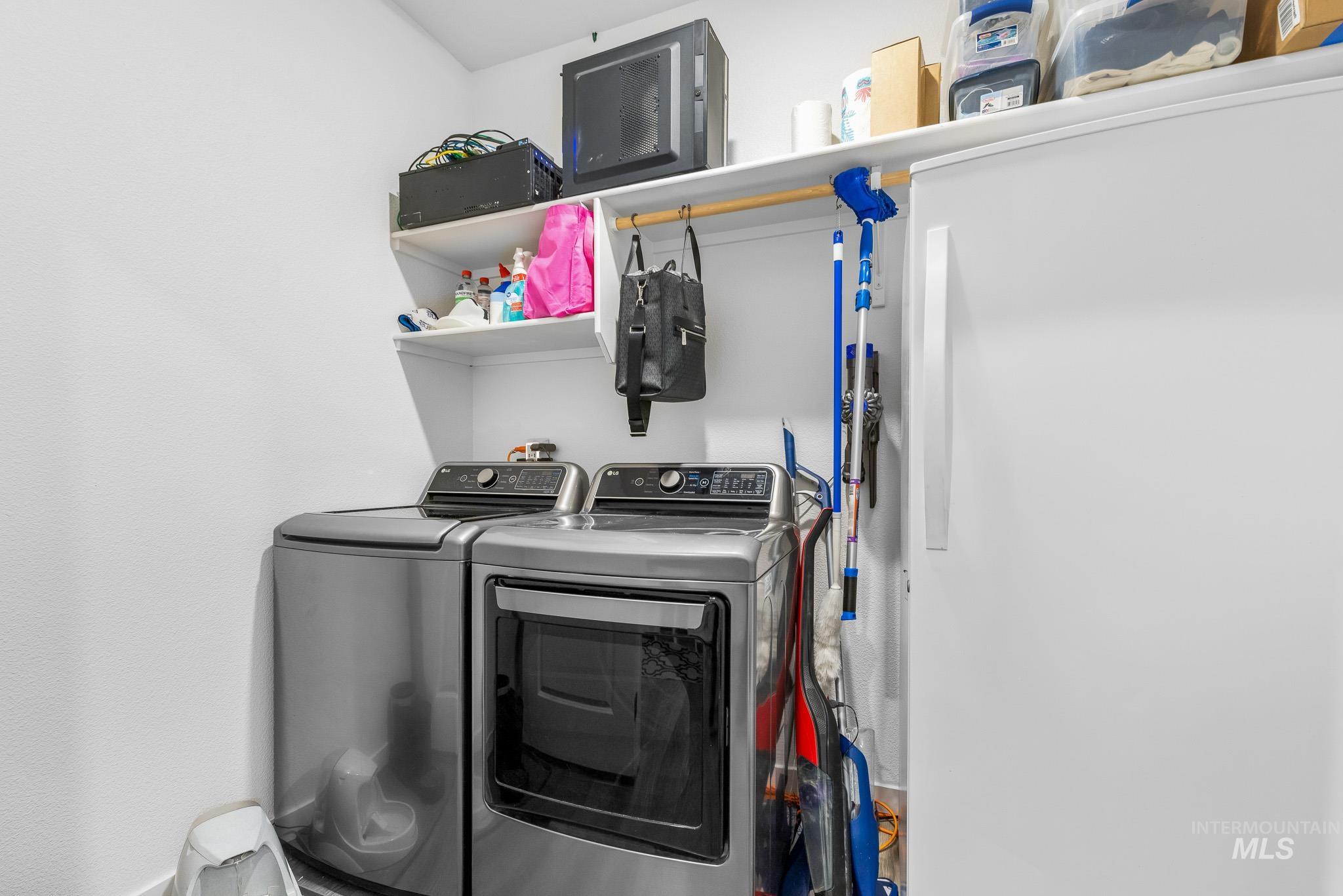 11446 W Belgrave St.