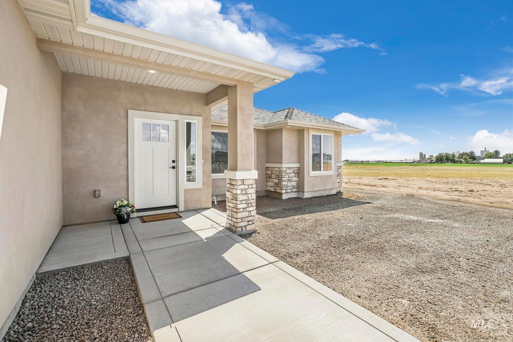 Photo of 1401 Leslie Drive, Jerome, ID 83338 (MLS # 98985191)