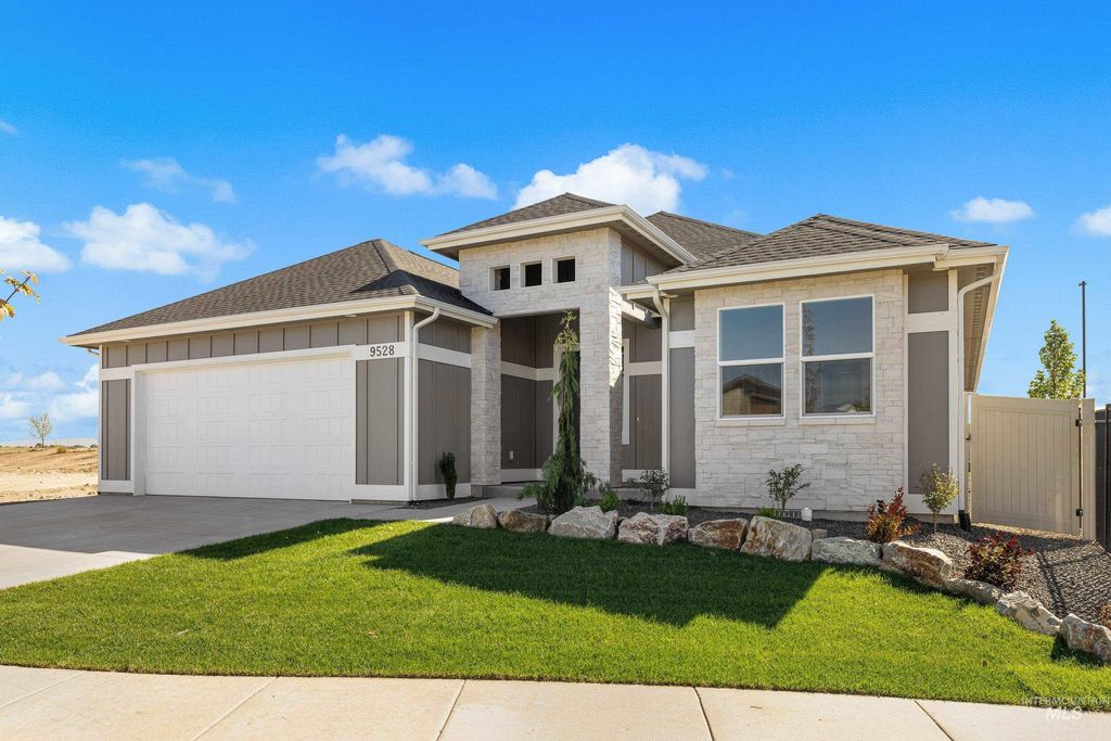 Photo of 9528 Green Cottage Ave, Kuna, ID 83634 (MLS # 98969314)