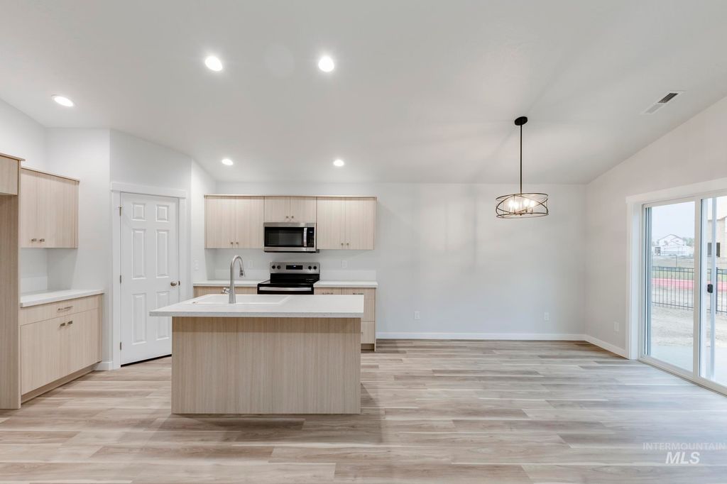 Photo of 1760 W Unforgettable St, Meridian, ID 83642 (MLS # 98968392)