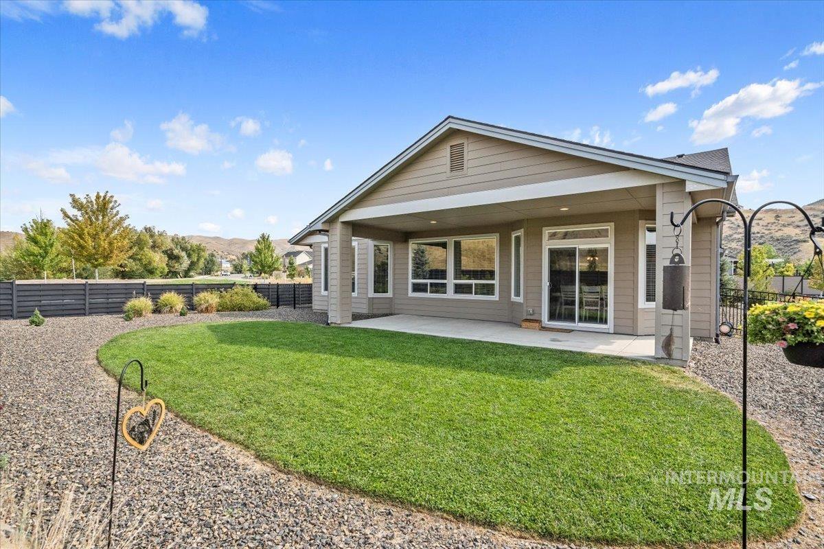 20689 N Glenisla Avenue