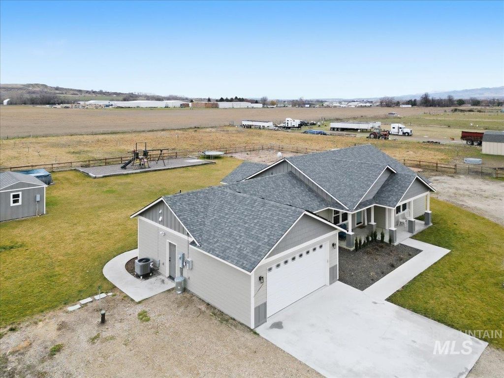 Photo of 26453 Ustick Rd, Wilder, ID 83676 (MLS # 98976034)